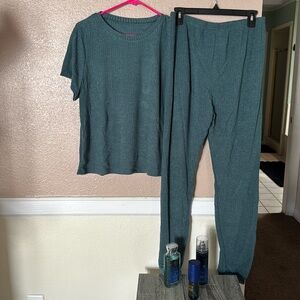 Brand new bundle women’s size XL pajama bundle beautiful green